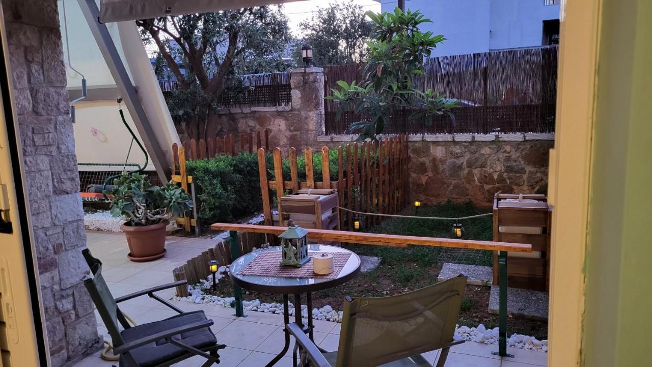 M&M Airport Stop Garden Apartment Spáta Dış mekan fotoğraf
