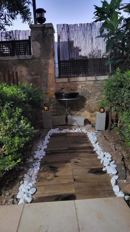 M&M Airport Stop Garden Apartment Spáta Dış mekan fotoğraf