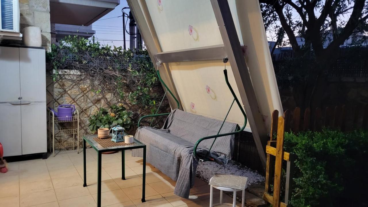M&M Airport Stop Garden Apartment Spáta Dış mekan fotoğraf