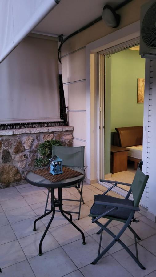 M&M Airport Stop Garden Apartment Spáta Dış mekan fotoğraf